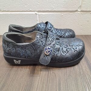 ALEGRIA Joleen Navy Swish Clog. Casual Slip On Floral Shoes Women's Size 10.5M